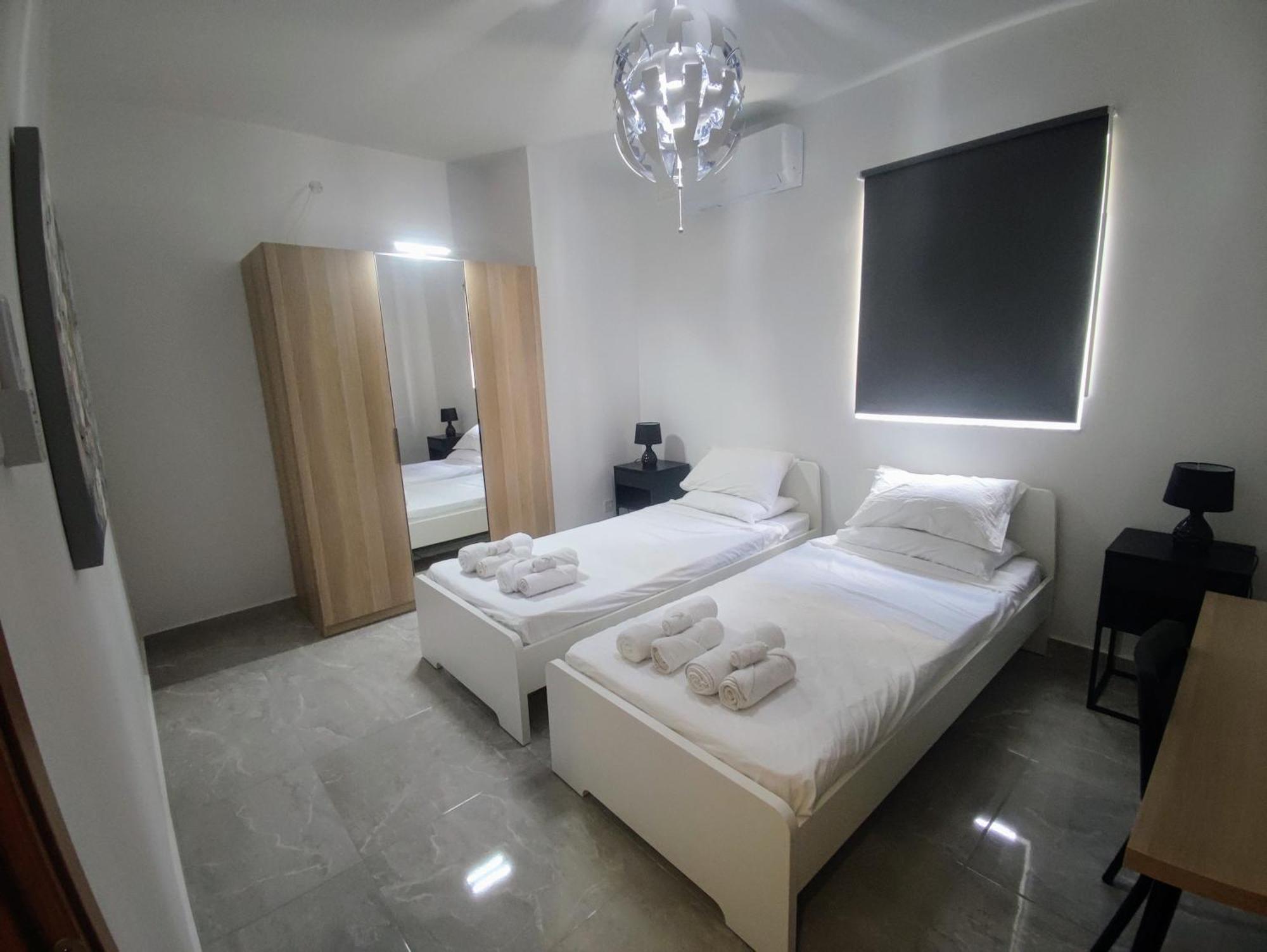 Deggies Apartments - Spacious, Modern Apartment! Naxxar Exteriér fotografie